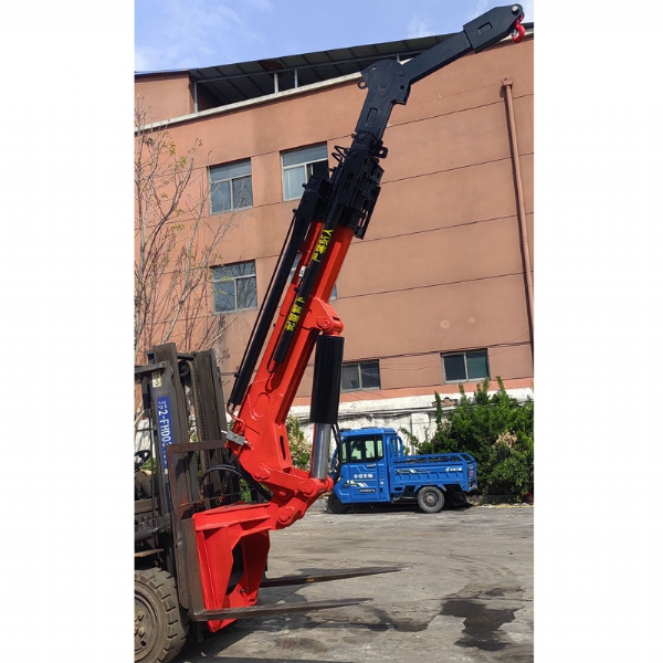 叉車飛臂吊改裝需要注意什么？如何選擇叉車吊臂？